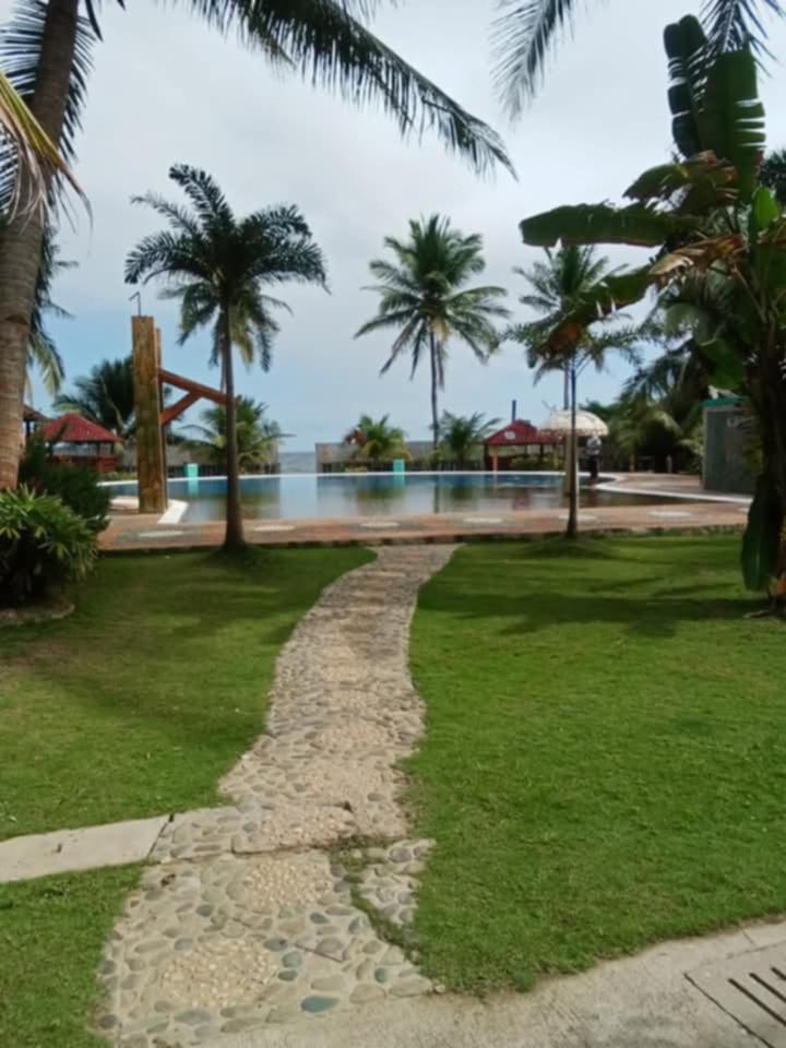 Lamao Beach Resort Romblon Exterior photo