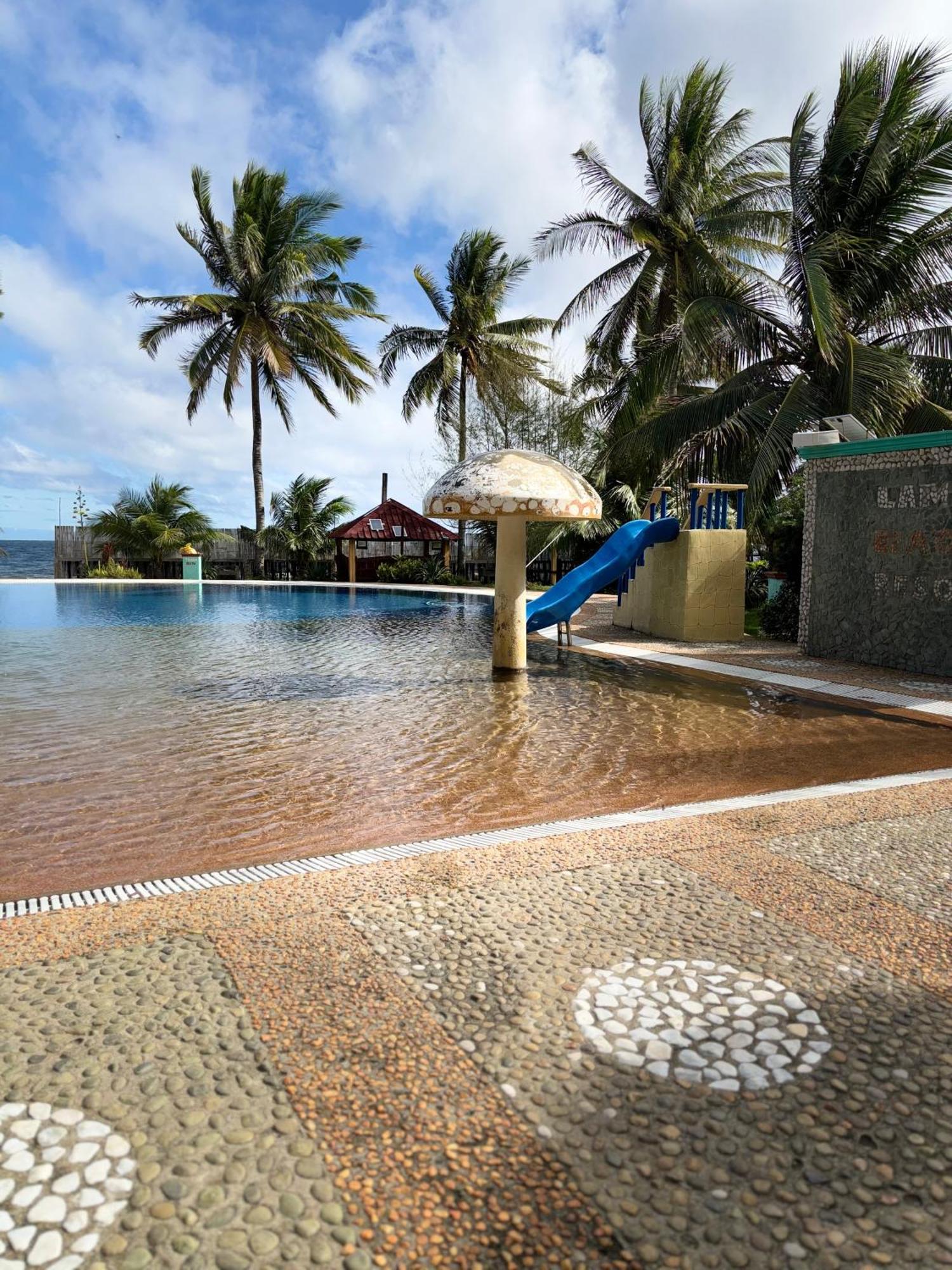 Lamao Beach Resort Romblon Exterior photo