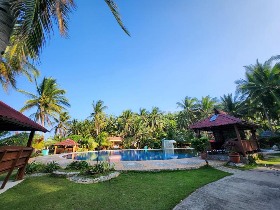 Lamao Beach Resort Romblon Exterior photo